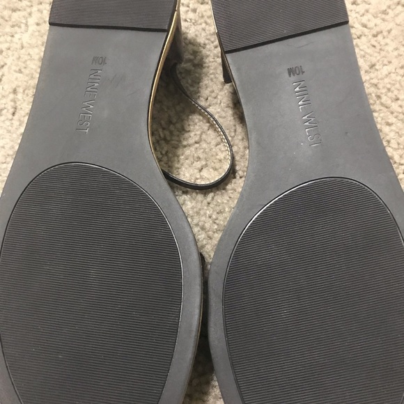 Sandals - Picture 2 of 3